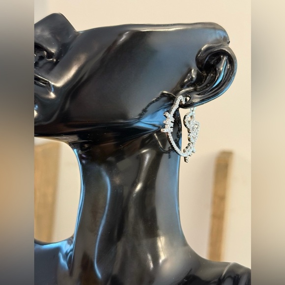 ✨New✨ Hello Kitty Rhinestone Hoop Earrings - Picture 6 of 6